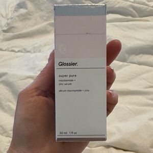 Glossier Super Pure Serum in White and Silver
